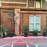 1920's & Beds Hostel