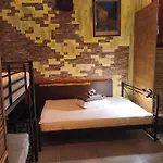 بيت شباب 1920's & Beds