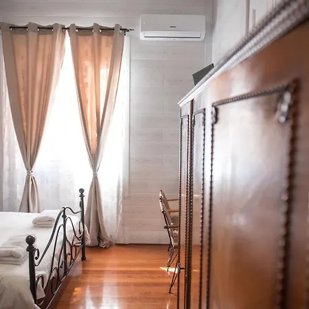 1920's & Beds