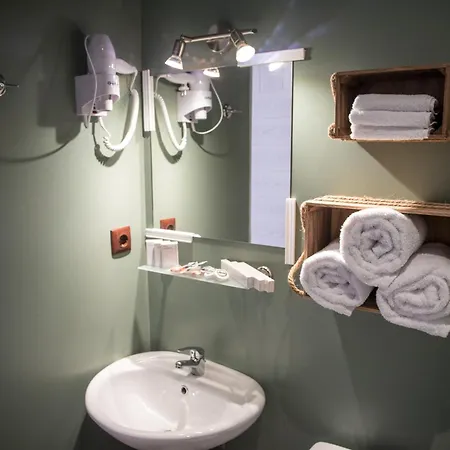 1920's & Beds Hostel