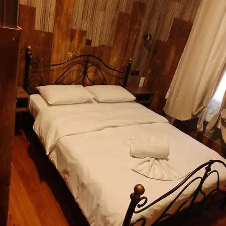 Aparthotel 1920s Kalamata