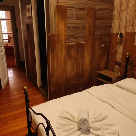 Aparthotel 1920s Kalamata