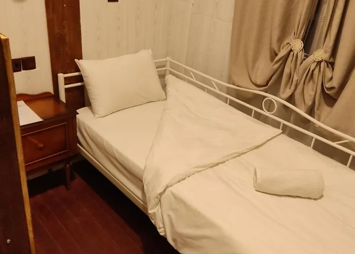 1920's & Beds *